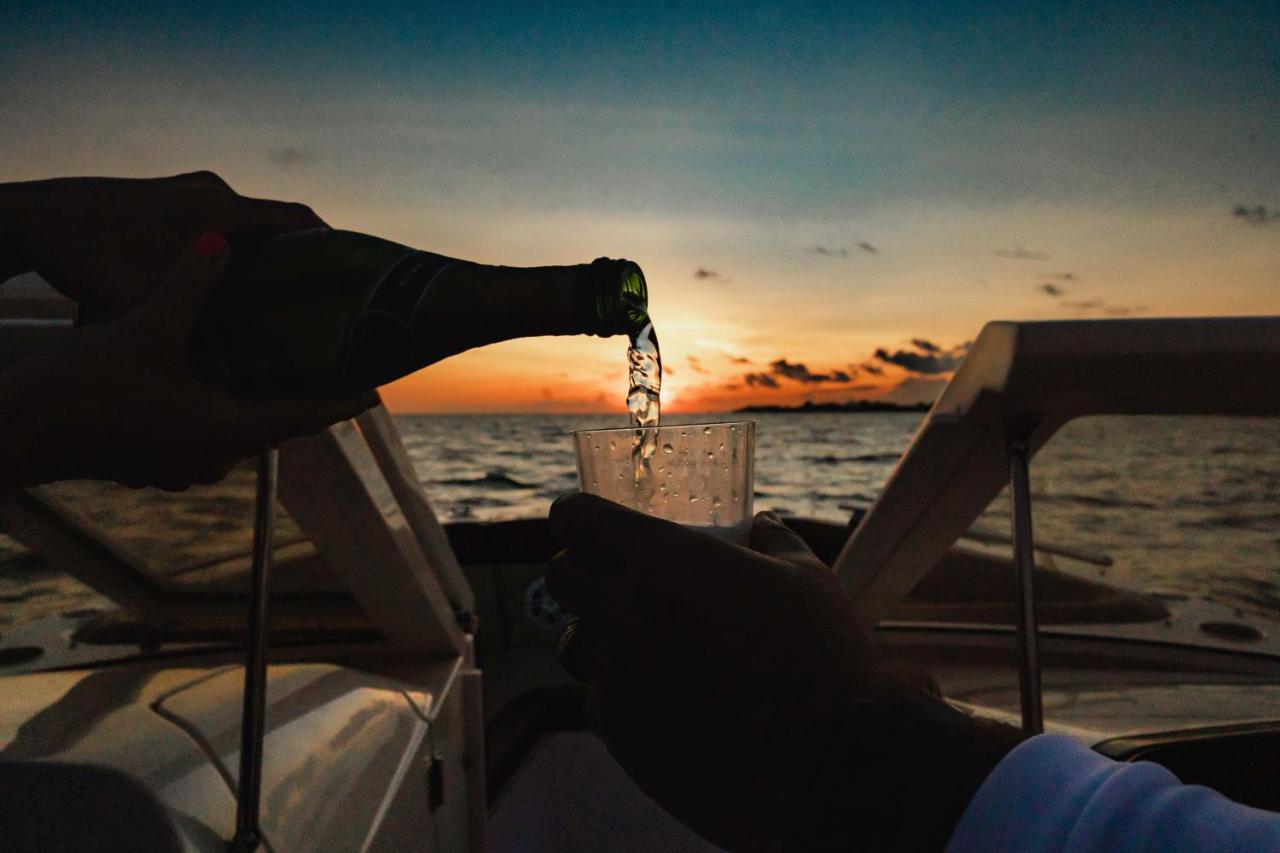 Fisher Inn Resort & Marina Islamorada Bagian luar foto